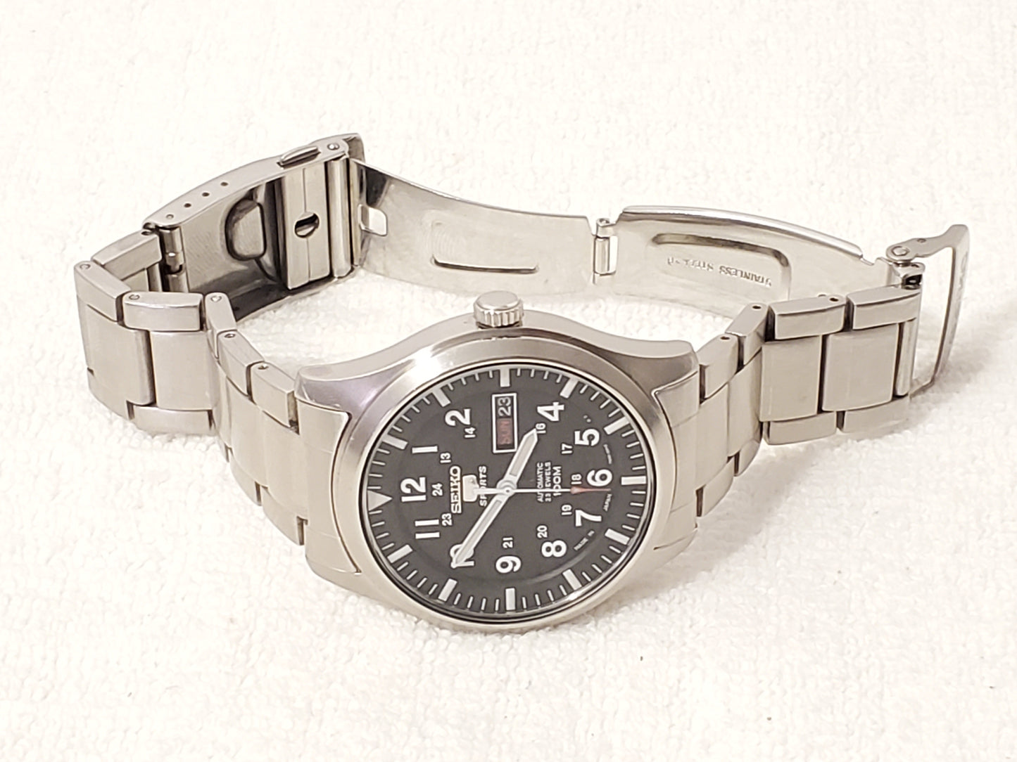 Seiko 5 Sports Military Men's Black Dial Automatic Watch Day Date 23 Jewels 100M