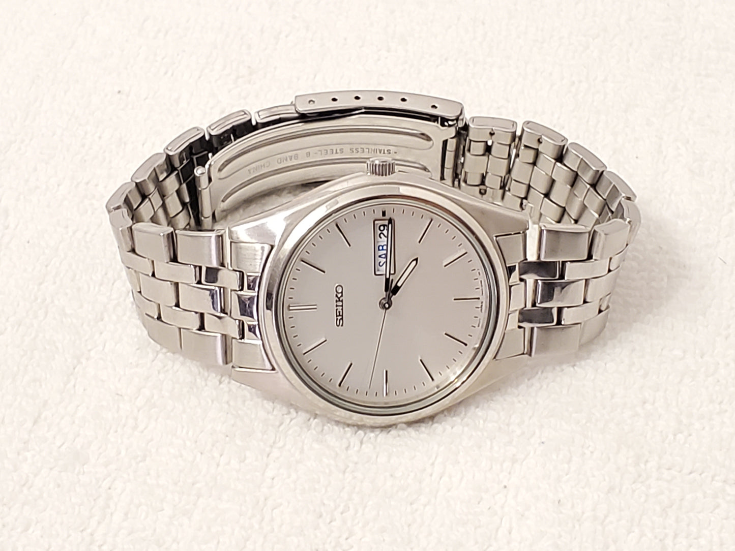Vintage 1990's Seiko Men's Silver Dial Day Date Quartz Watch Stainless Steel