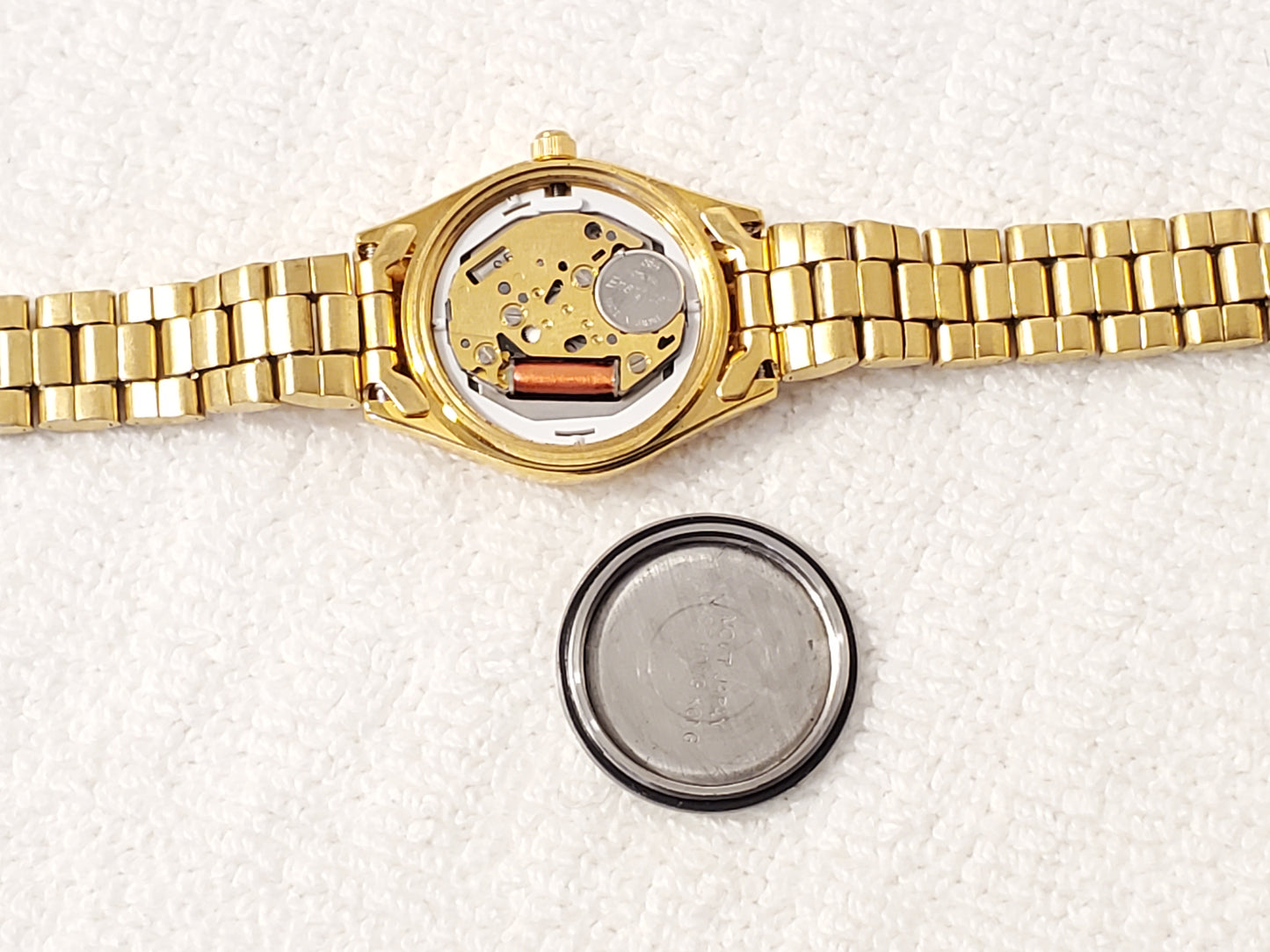 Vintage Citizen CQ Women's Day Date Stainless Steel Gold Tone Watch Black Dial