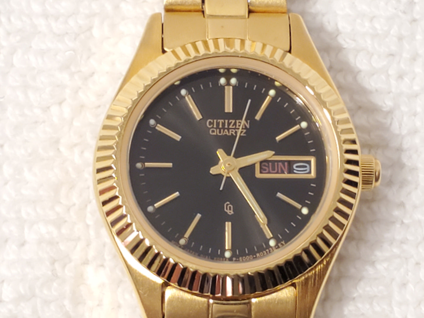 Vintage Citizen CQ Women's Day Date Stainless Steel Gold Tone Watch Black Dial