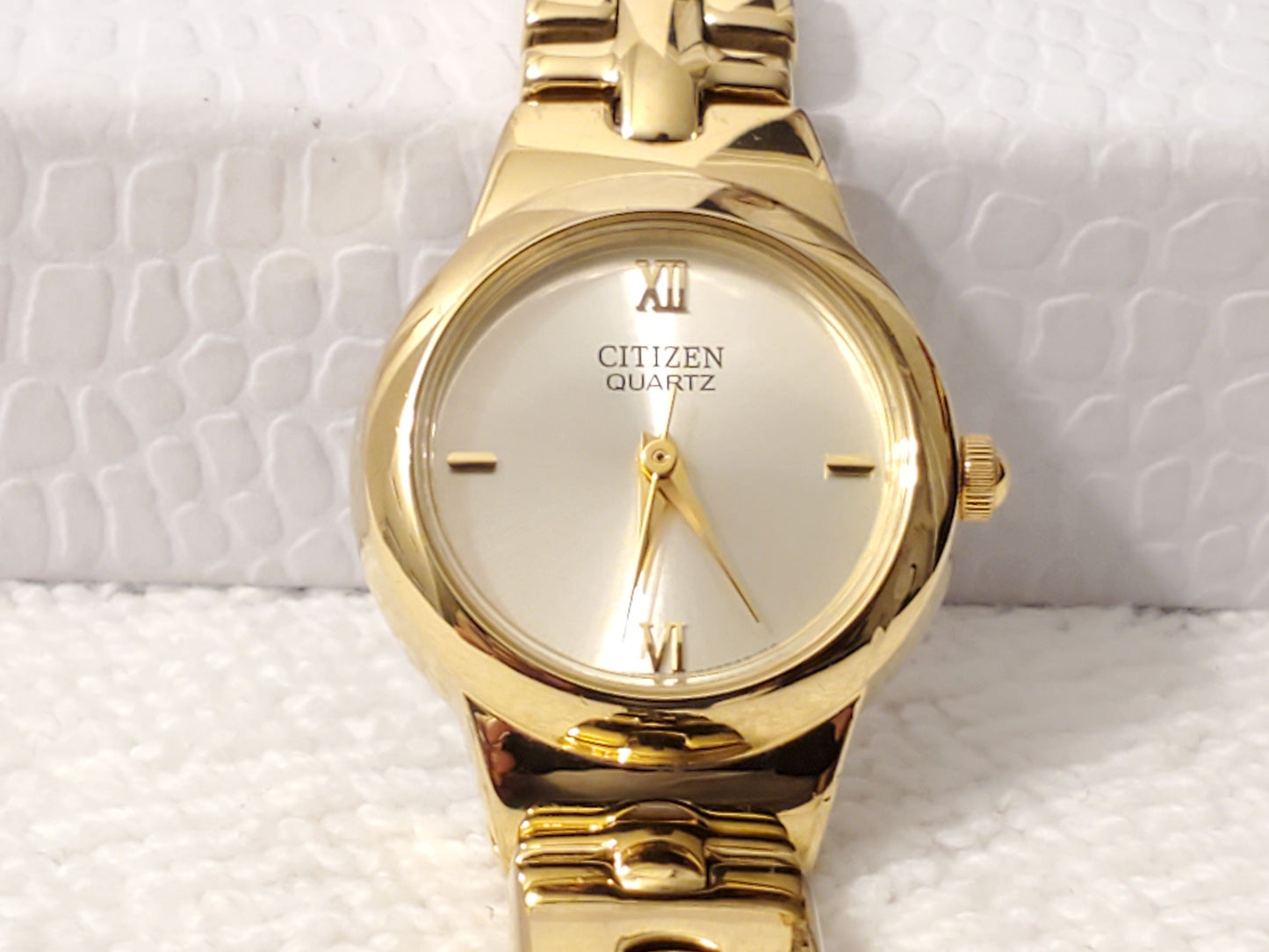 Vintage Citizen Women Gold Tone Stainless Steel Watch Silver Dial Roman Numeral