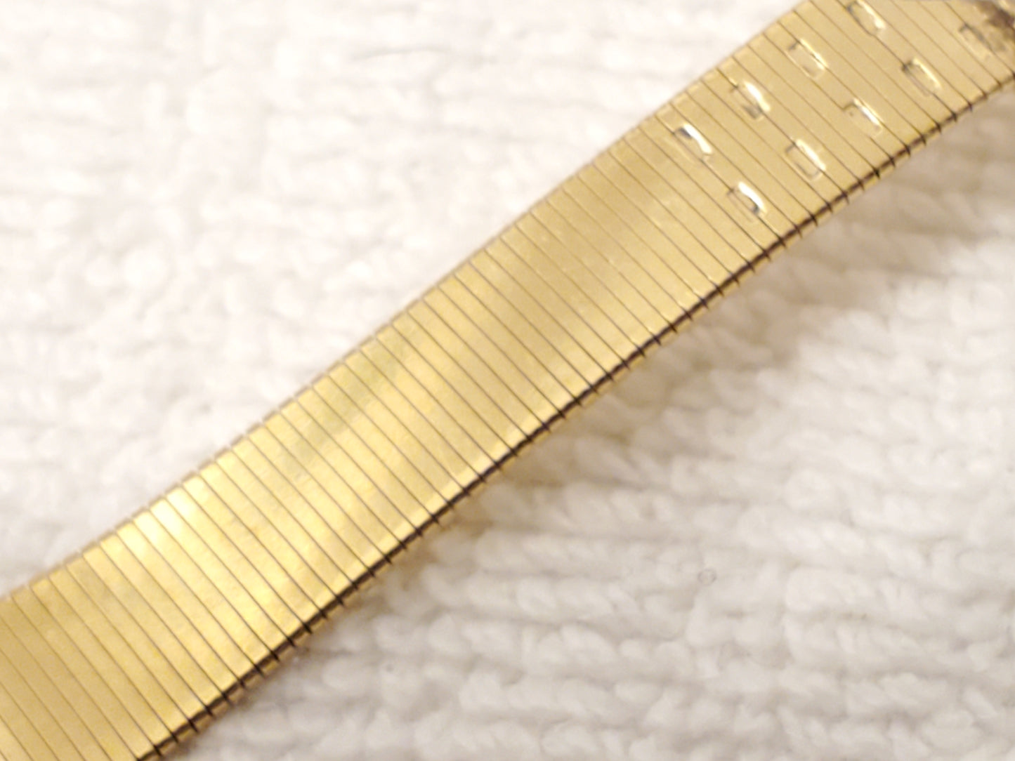 Vintage Seiko Women's Gold Plated Tank Quartz Watch Six Jewels Stainless Steel
