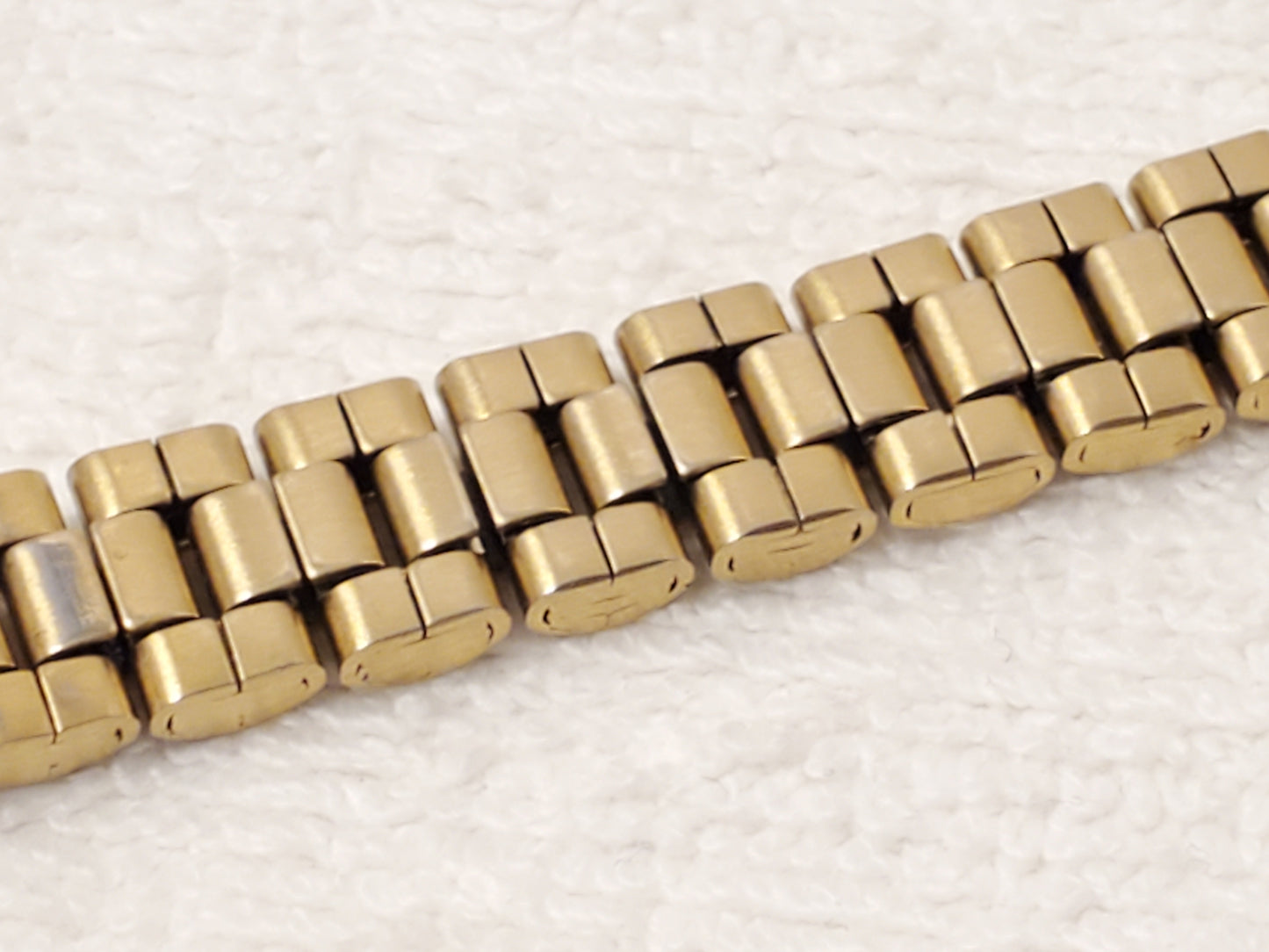 Vintage Citizen Gold Plated Tone Women's Day Date Watch Black Dial S Steel