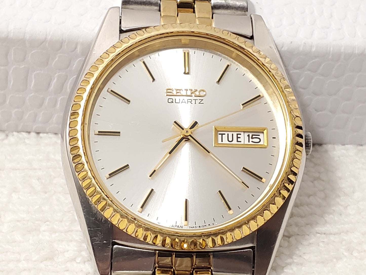 Vintage Seiko Mens Presidential Watch Gold Tone Stainless Steel Date Day 1 Jewel