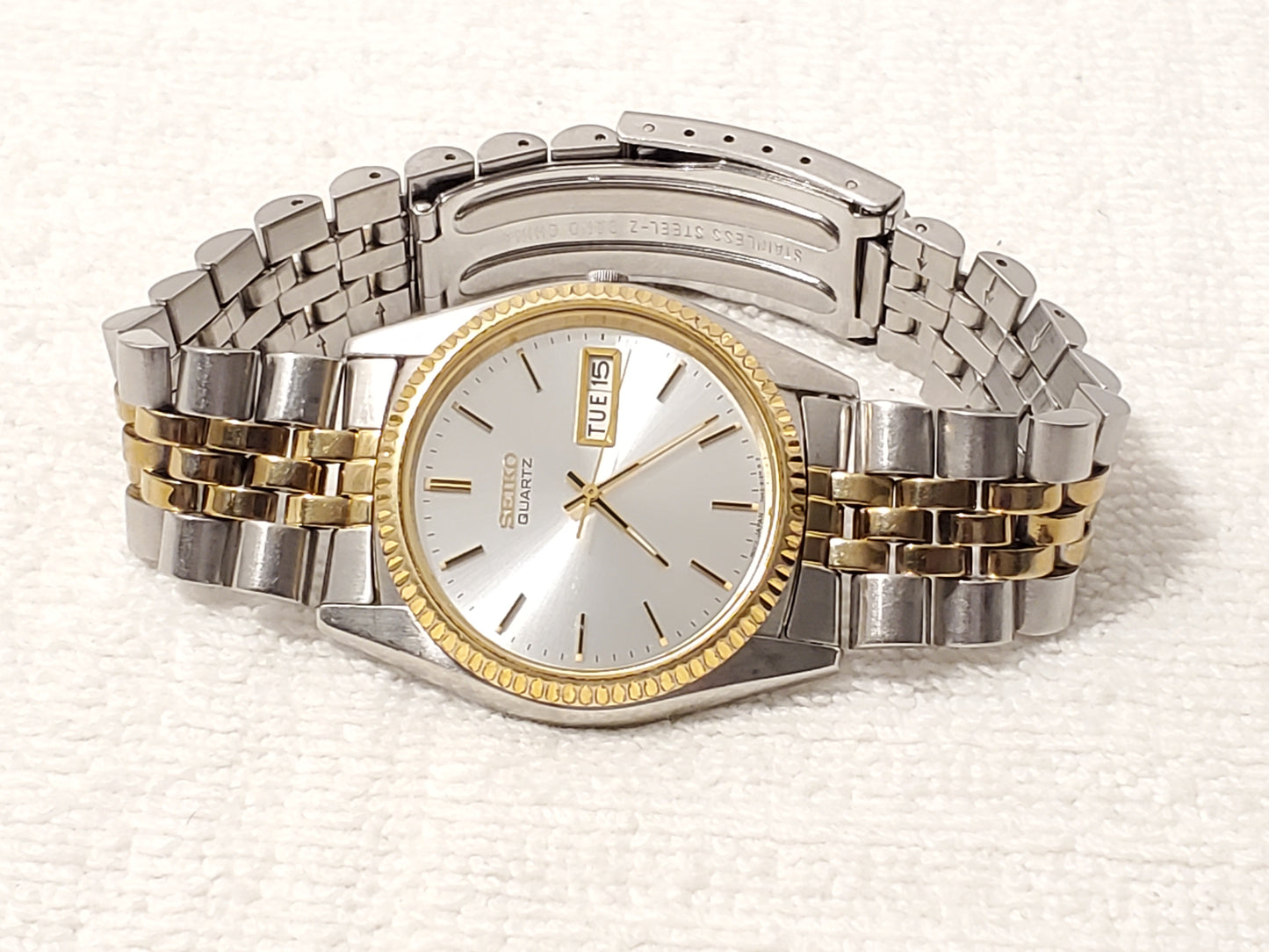 Vintage Seiko Mens Presidential Watch Gold Tone Stainless Steel Date Day 1 Jewel