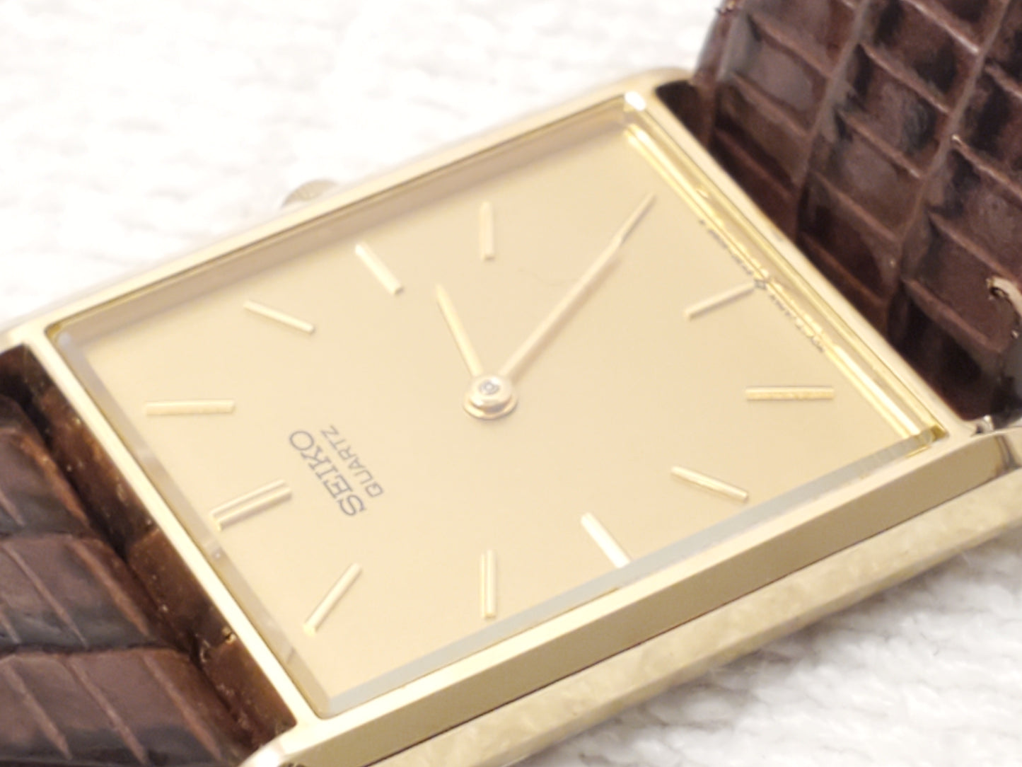 Vintage Seiko Men's Tank Watch Gold Tone One Jewel Brown Leather Strap S Steel