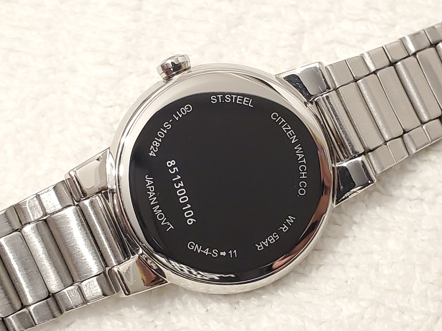 Vintage Citizen Women's Black Dial Date Watch Stainless Steel WR 50 Meters