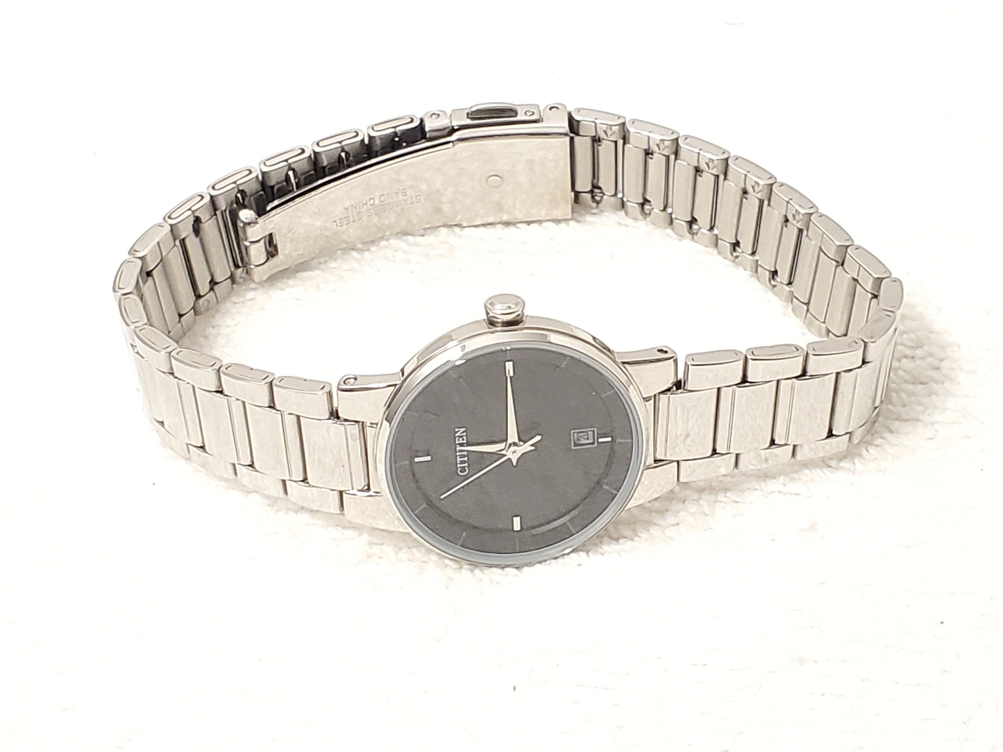 Vintage Citizen Women's Black Dial Date Watch Stainless Steel WR 50 Meters