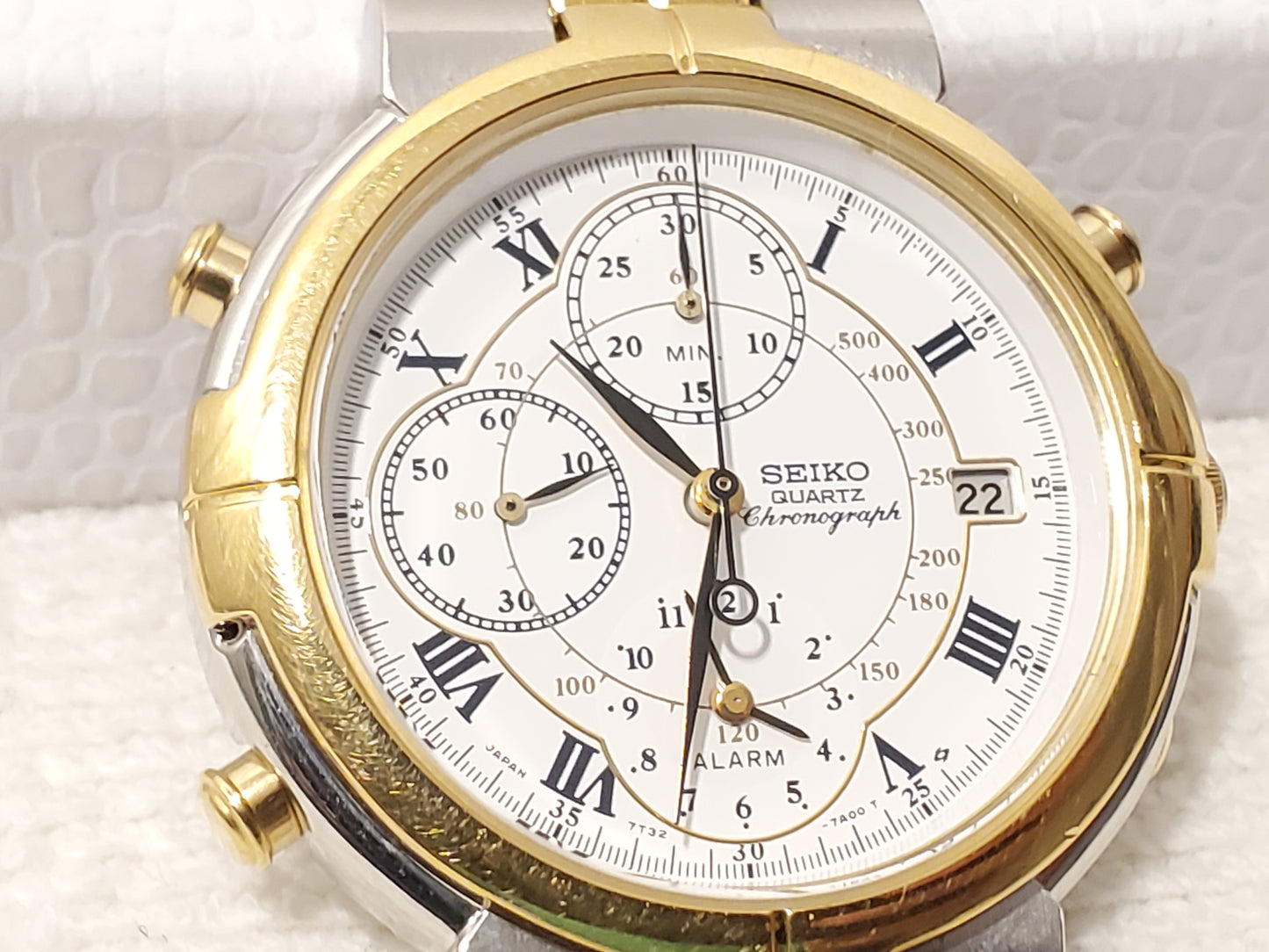 Vintage Seiko Chronograph Alarm Date Men's Watch White Dial Roman Numerals