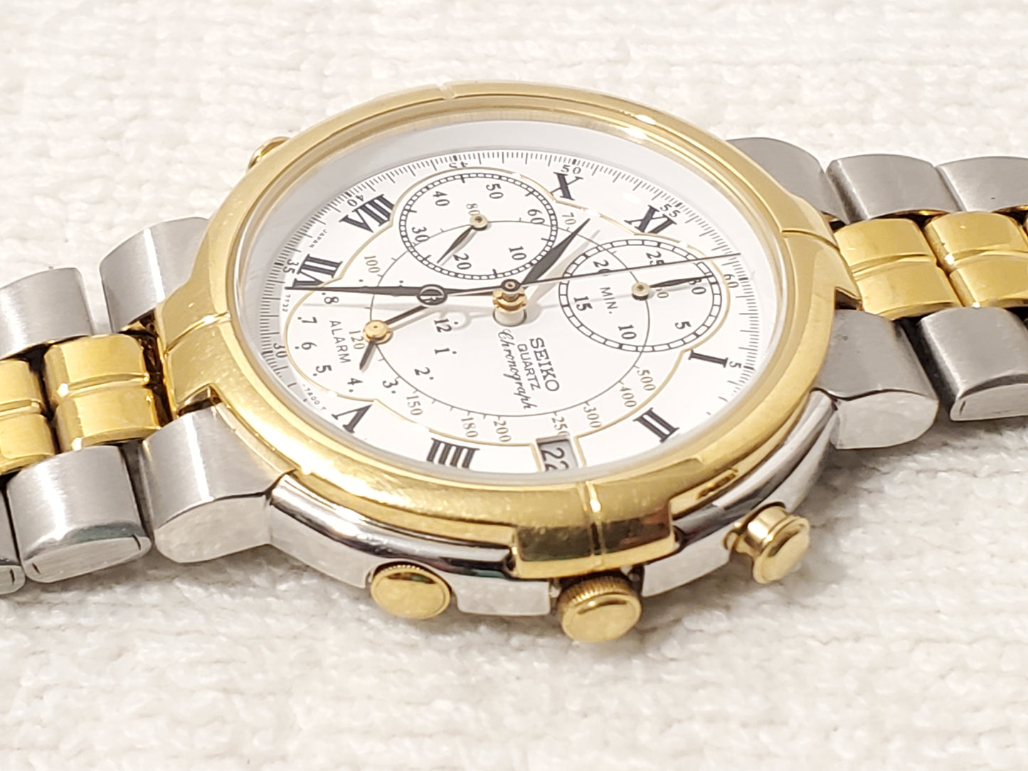 Vintage Seiko Chronograph Alarm Date Men's Watch White Dial Roman Numerals