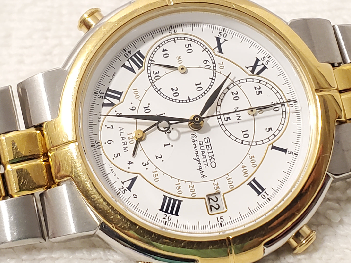 Vintage Seiko Chronograph Alarm Date Men's Watch White Dial Roman Numerals