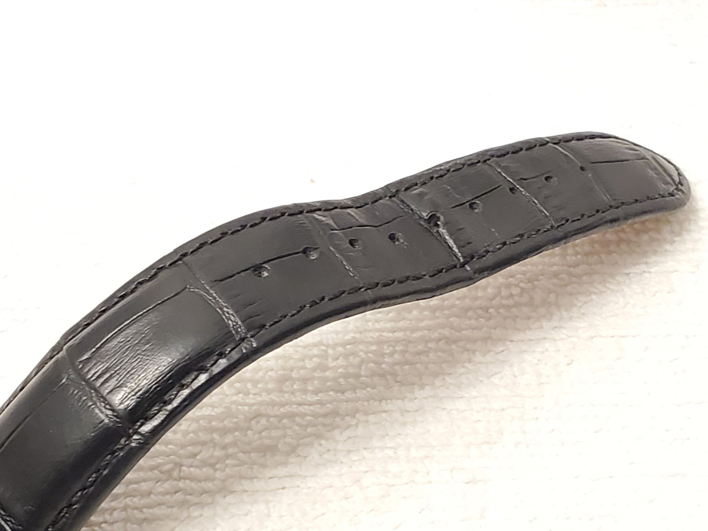 Vintage Timex Automatic Power Reserve Date Men's Black Dial Watch Leather Strap