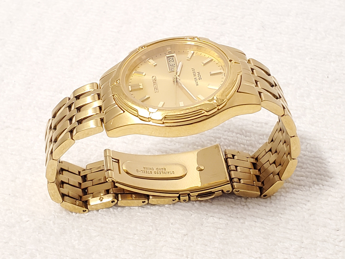 Vintage Seiko Men's Day Date Gold Tone Quartz Watch One Jewel Stainless Steel