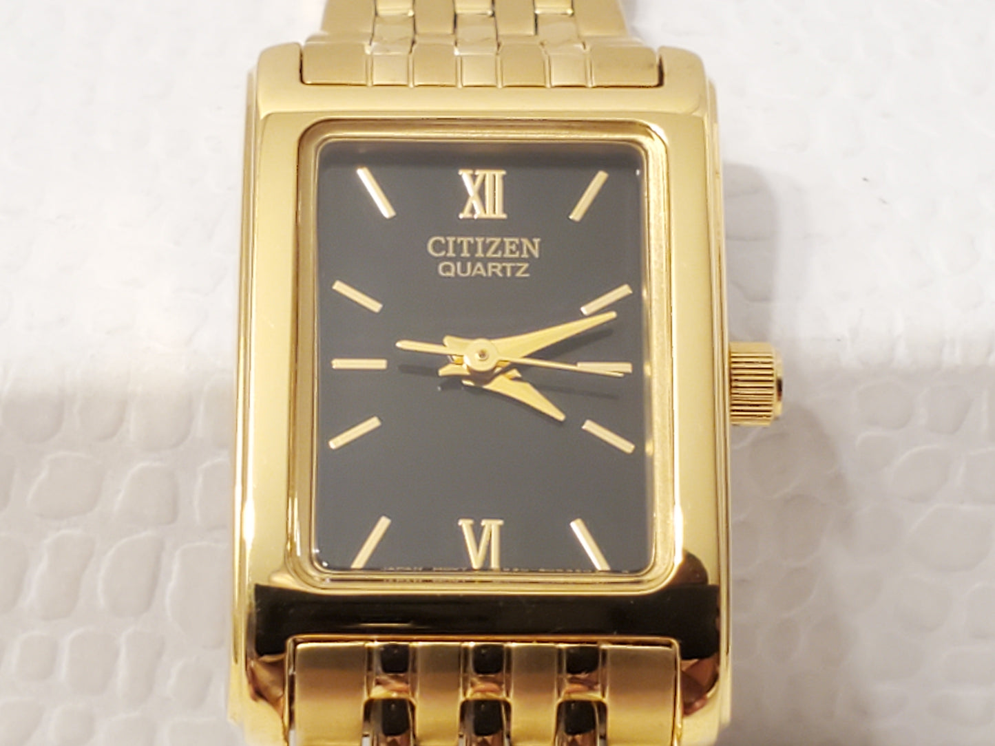 Vintage Citizen Women's Tank Watch Gold Plated Tone Black Dial Roman Numerals