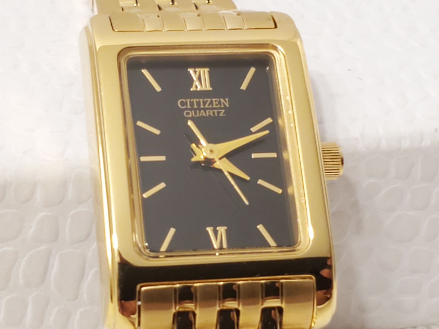 Vintage Citizen Women's Tank Watch Gold Plated Tone Black Dial Roman Numerals