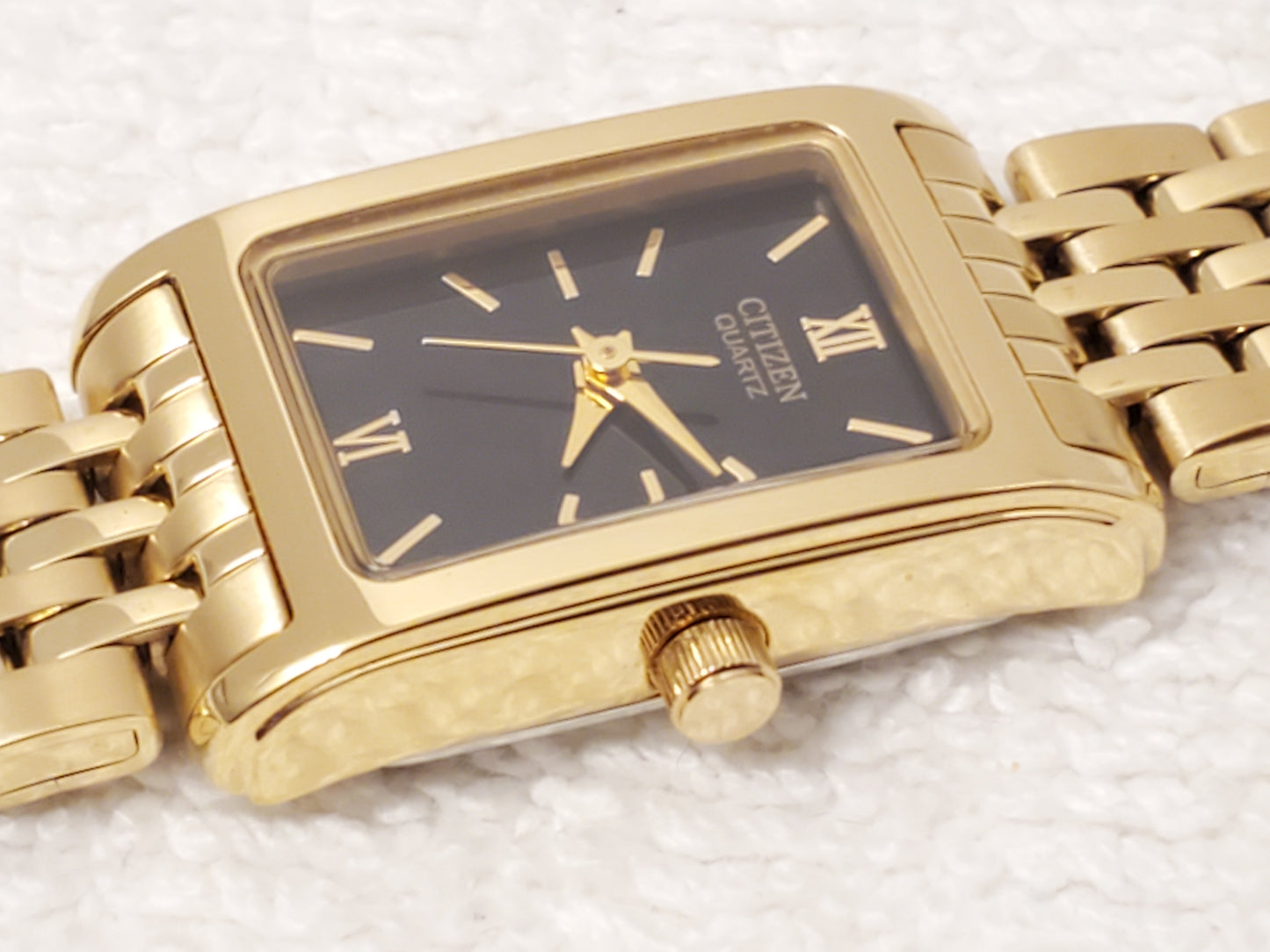 Vintage Citizen Women's Tank Watch Gold Plated Tone Black Dial Roman Numerals
