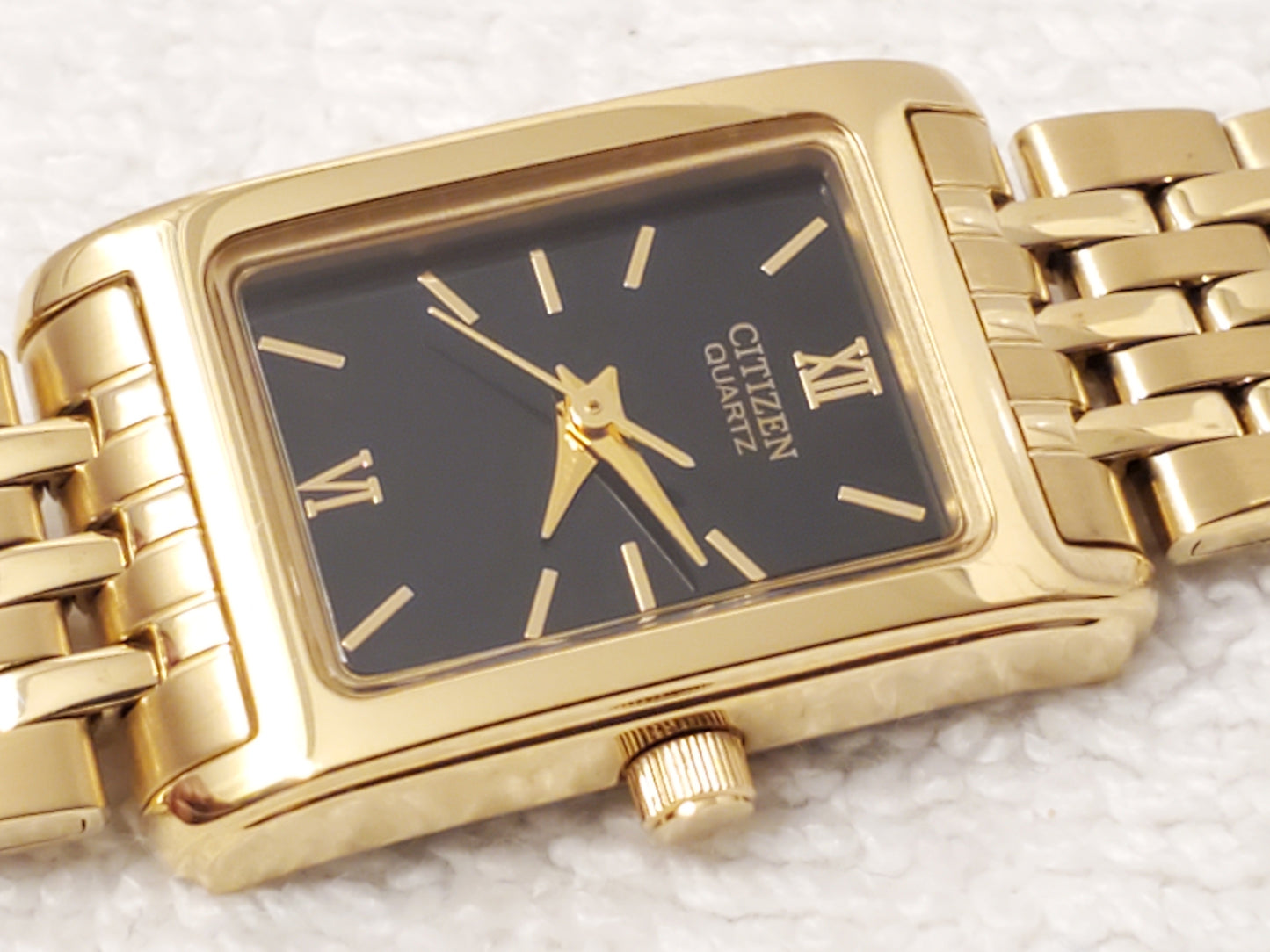 Vintage Citizen Women's Tank Watch Gold Plated Tone Black Dial Roman Numerals