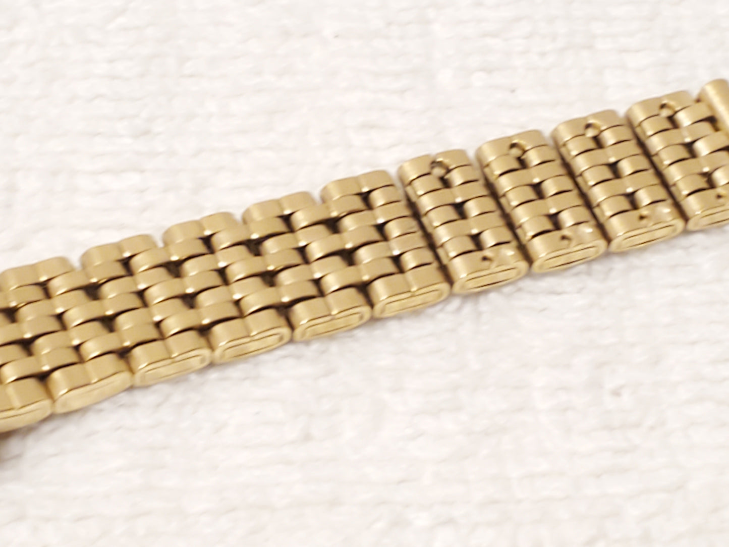 Vintage Citizen Women's Tank Watch Gold Plated Tone Black Dial Roman Numerals