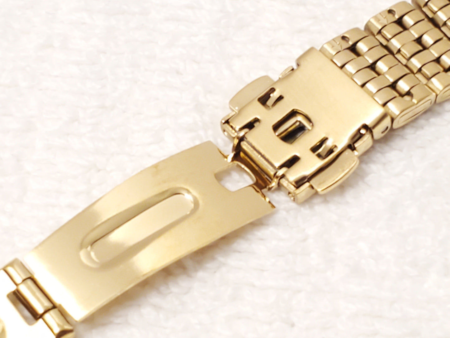 Vintage Citizen Women's Tank Watch Gold Plated Tone Black Dial Roman Numerals