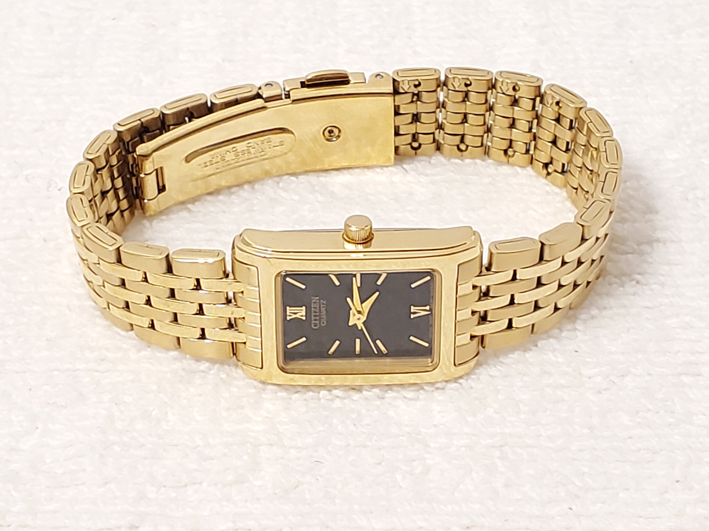 Vintage Citizen Women's Tank Watch Gold Plated Tone Black Dial Roman Numerals