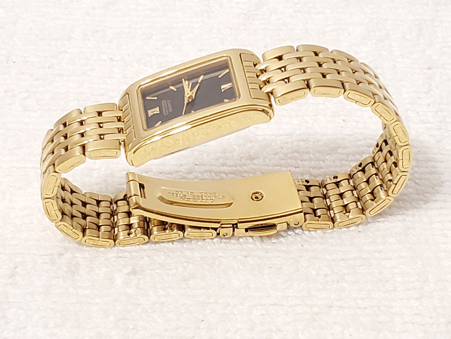 Vintage Citizen Women's Tank Watch Gold Plated Tone Black Dial Roman Numerals