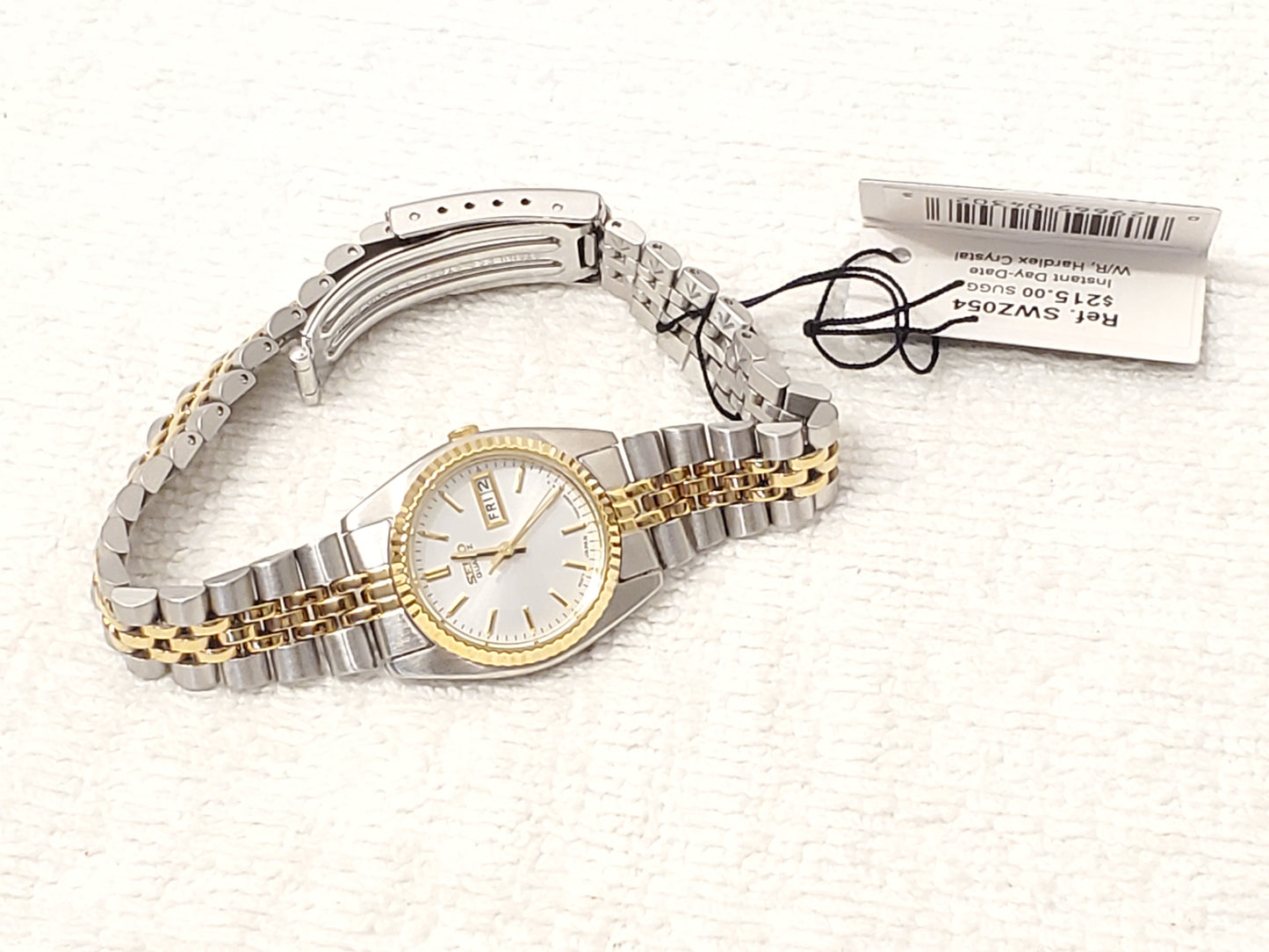 Vintage Seiko Gold Tone Women's Day Date Watch Silver Dial Stainless Steel