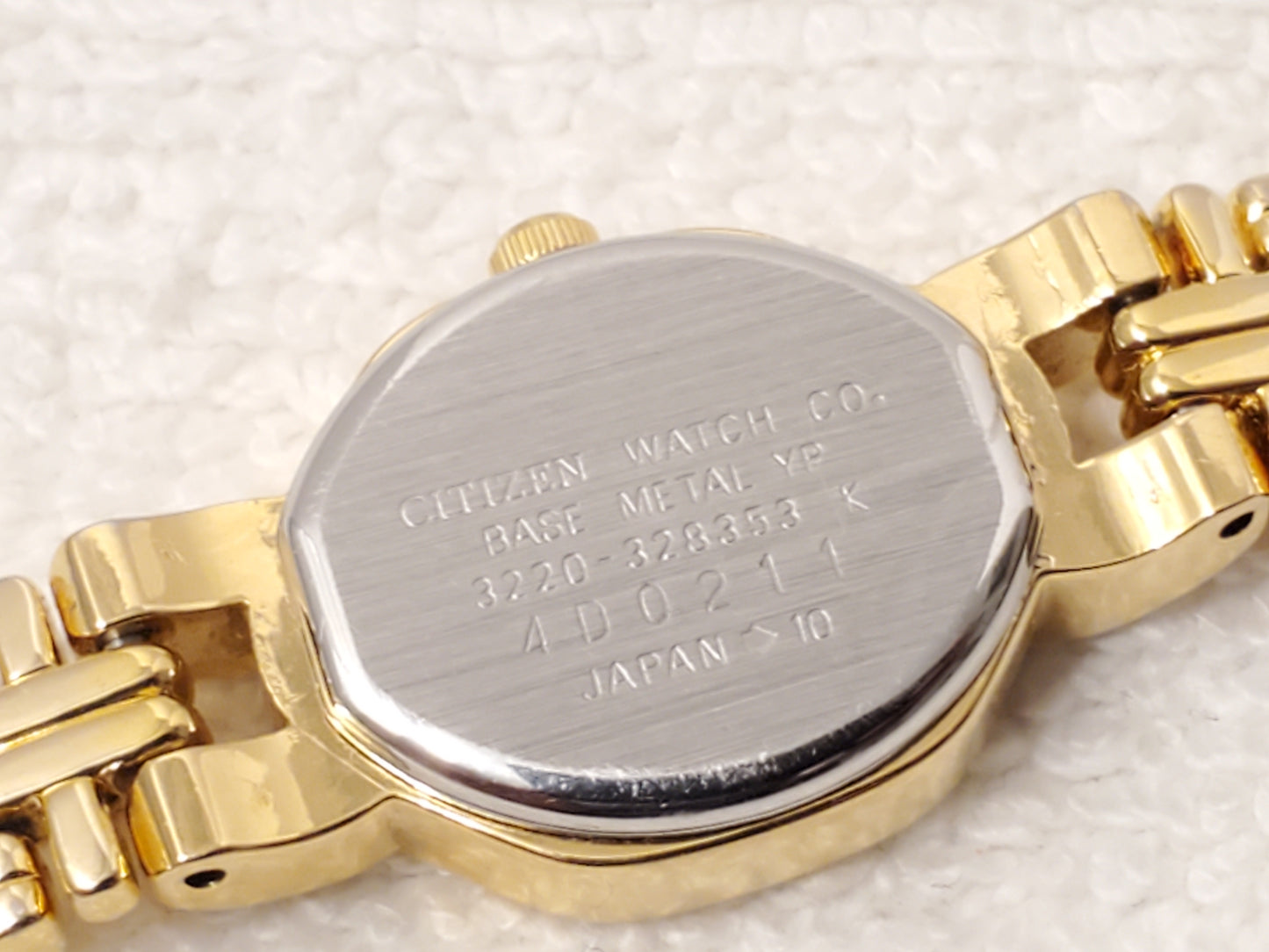 Vintage Citizen Women's Gold Plated Quartz Watch Mother Pearl Dial One Jewel