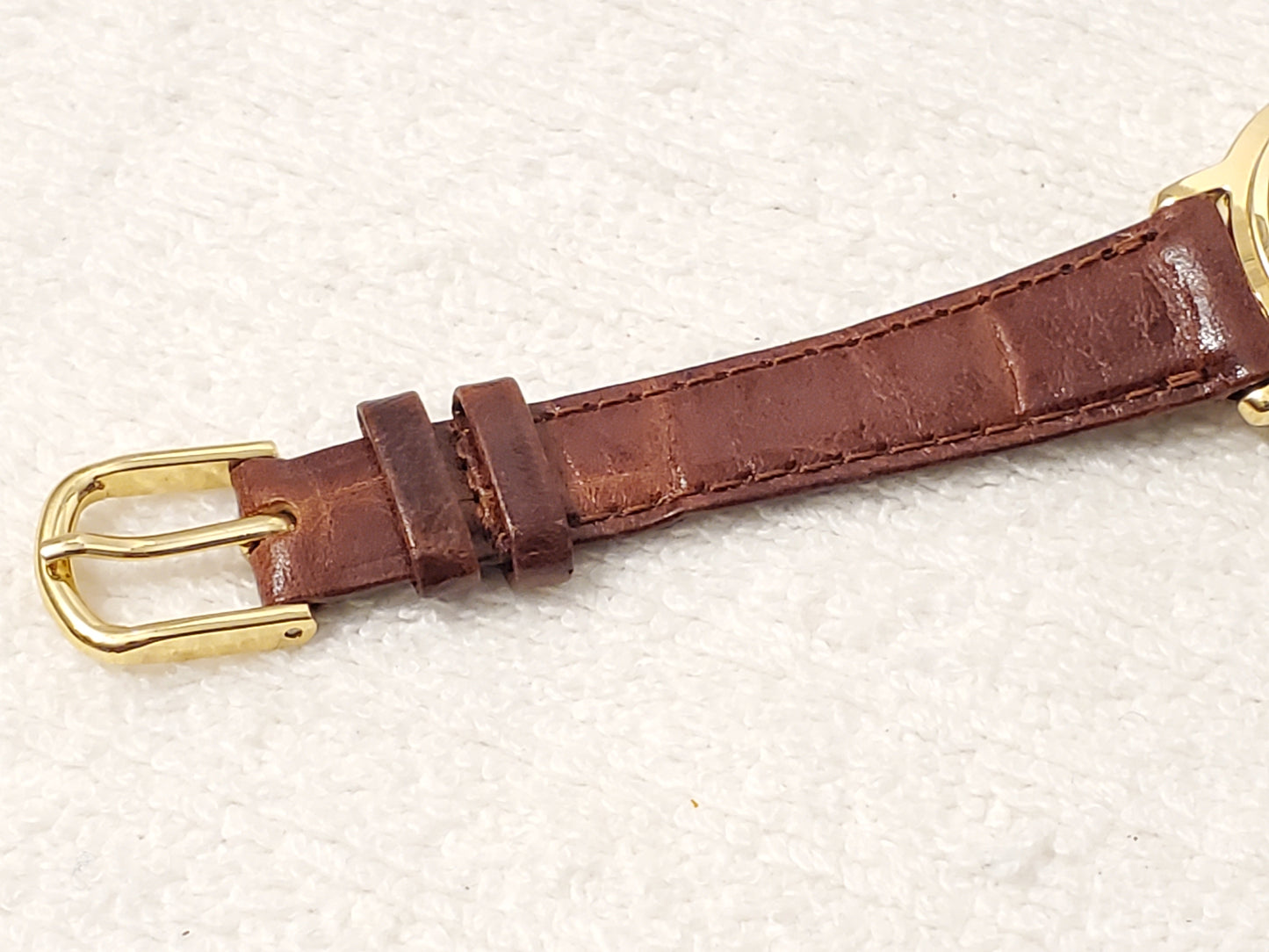 Vintage Seiko Women's Gold Tone Watch Silver Dial Roman Numerals Leather Strap
