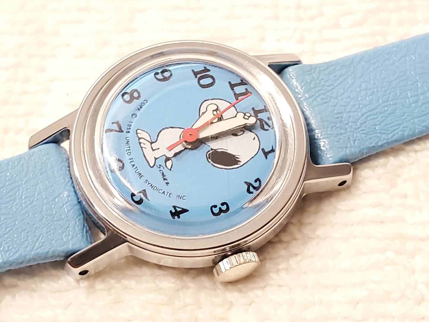 Vintage Timex 1958 Snoopy Womens Wind Up Watch Blue Dial Band Base Metal S Steel