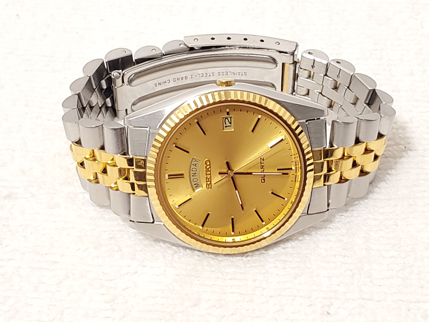 Vintage Seiko Men's Presidential Watch Gold Tone Dial Stainless Steel Date Day