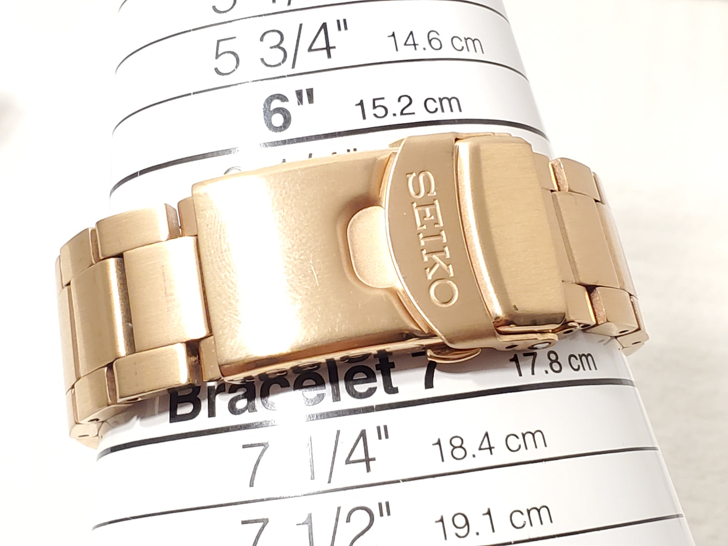Seiko 5 Sports Mens Automatic Rose Gold Stainless Steel Watch 24 Jewels Day Date