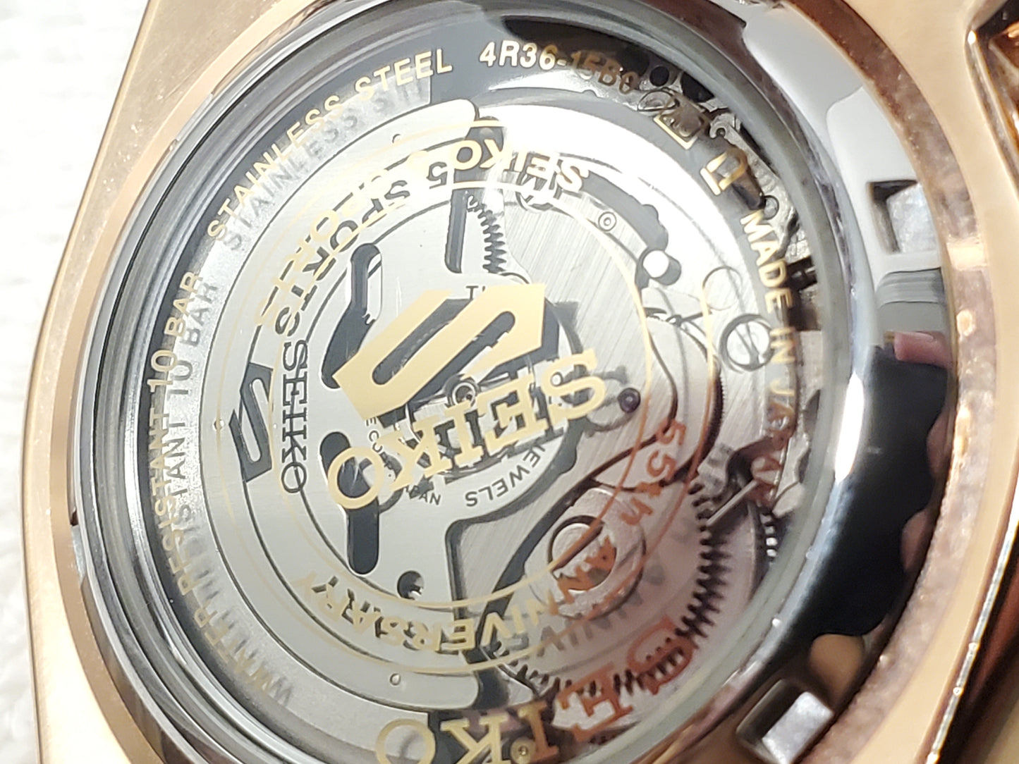 Seiko 5 Sports Mens Automatic Rose Gold Stainless Steel Watch 24 Jewels Day Date
