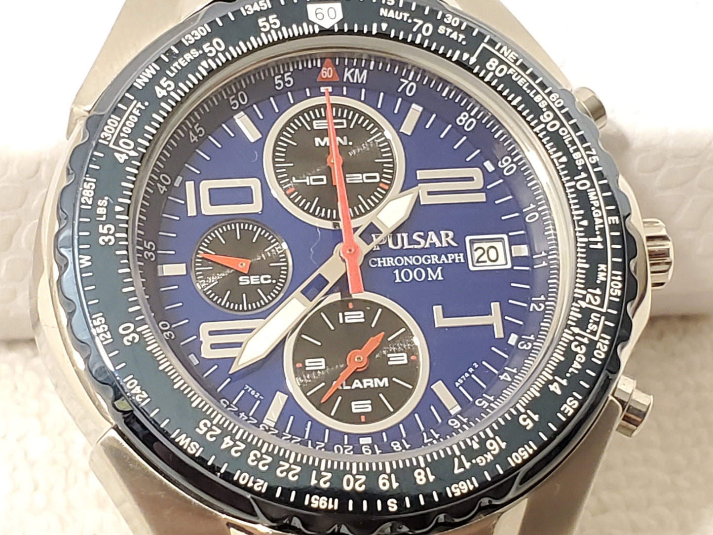 Vintage Pulsar by Seiko Men's Stainless Steel Chronograph Date Watch Blue Dial
