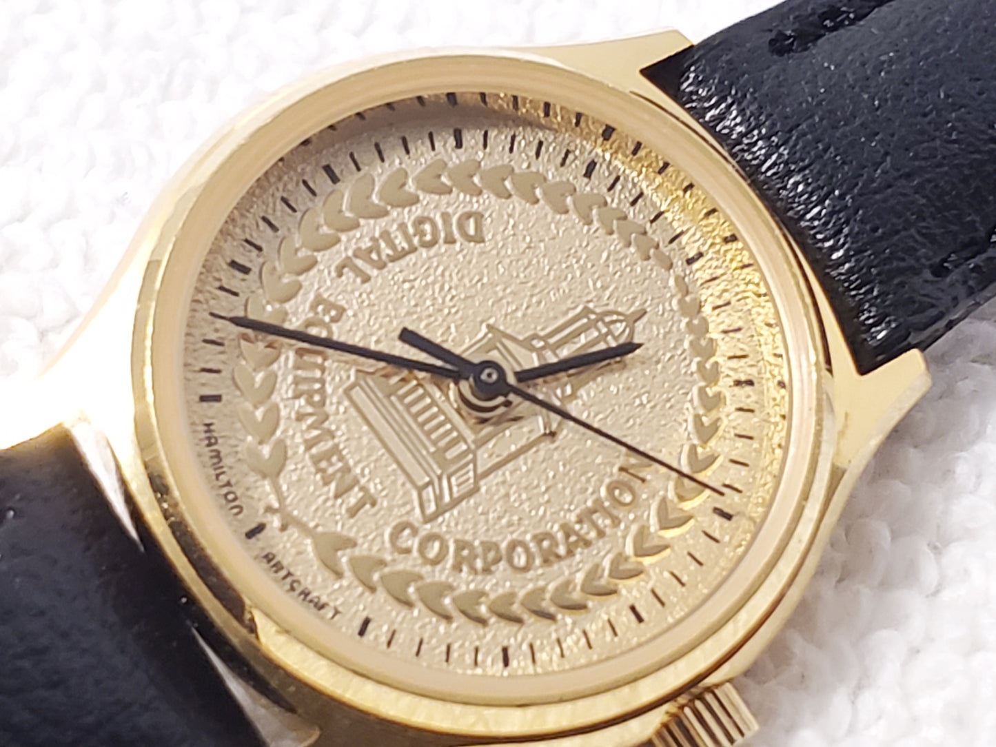 Vintage Hamilton Art Craft Women's Gold Plated Watch Seven Jewels Black Leather