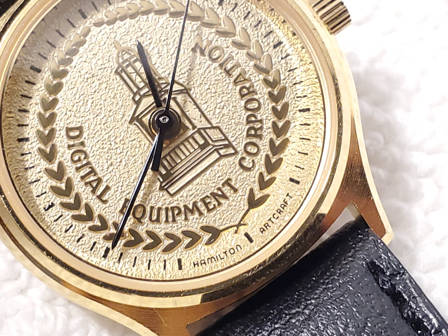 Vintage Hamilton Art Craft Women's Gold Plated Watch Seven Jewels Black Leather