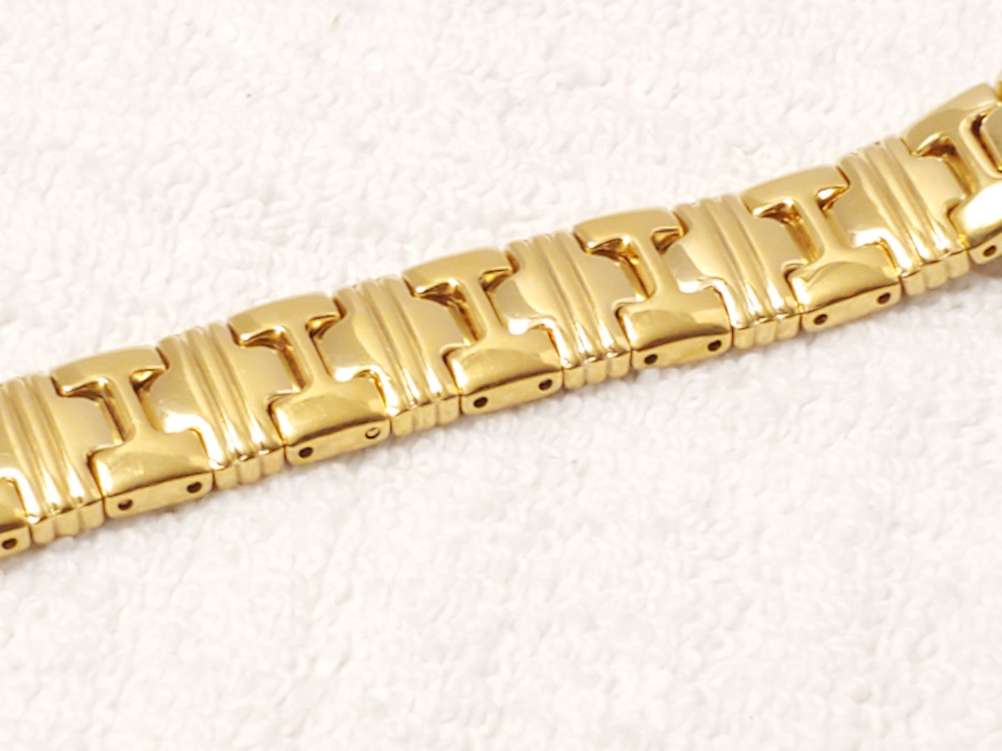 Vintage Seiko Women's Gold Tone Quartz Tank Watch One Jewel Base Metal S Steel