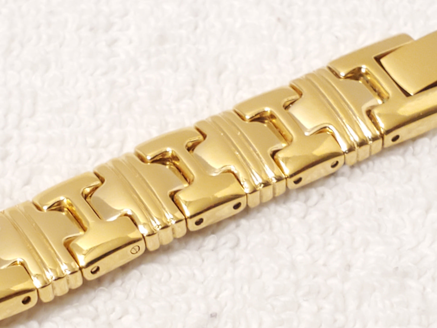 Vintage Seiko Women's Gold Tone Quartz Tank Watch One Jewel Base Metal S Steel