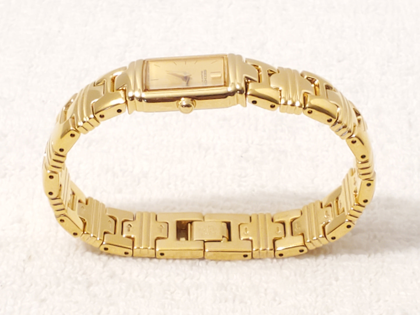 Vintage Seiko Women's Gold Tone Quartz Tank Watch One Jewel Base Metal S Steel