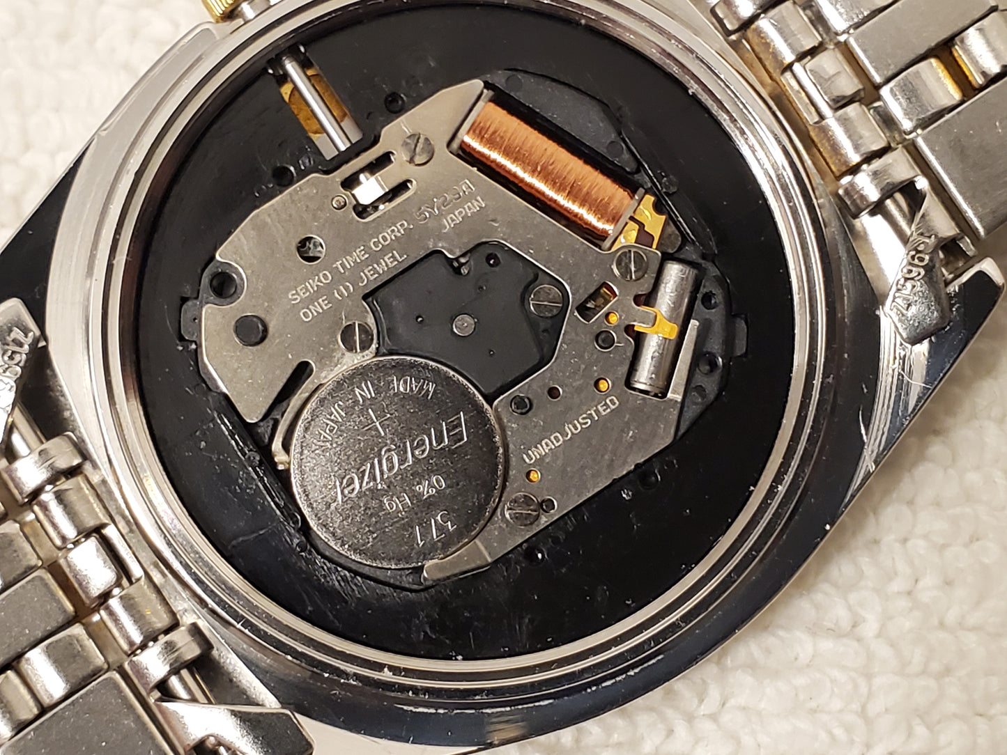 Vintage Seiko SQ Men's Presidential Watch One Jewel S Steel Gold Dial Day Date