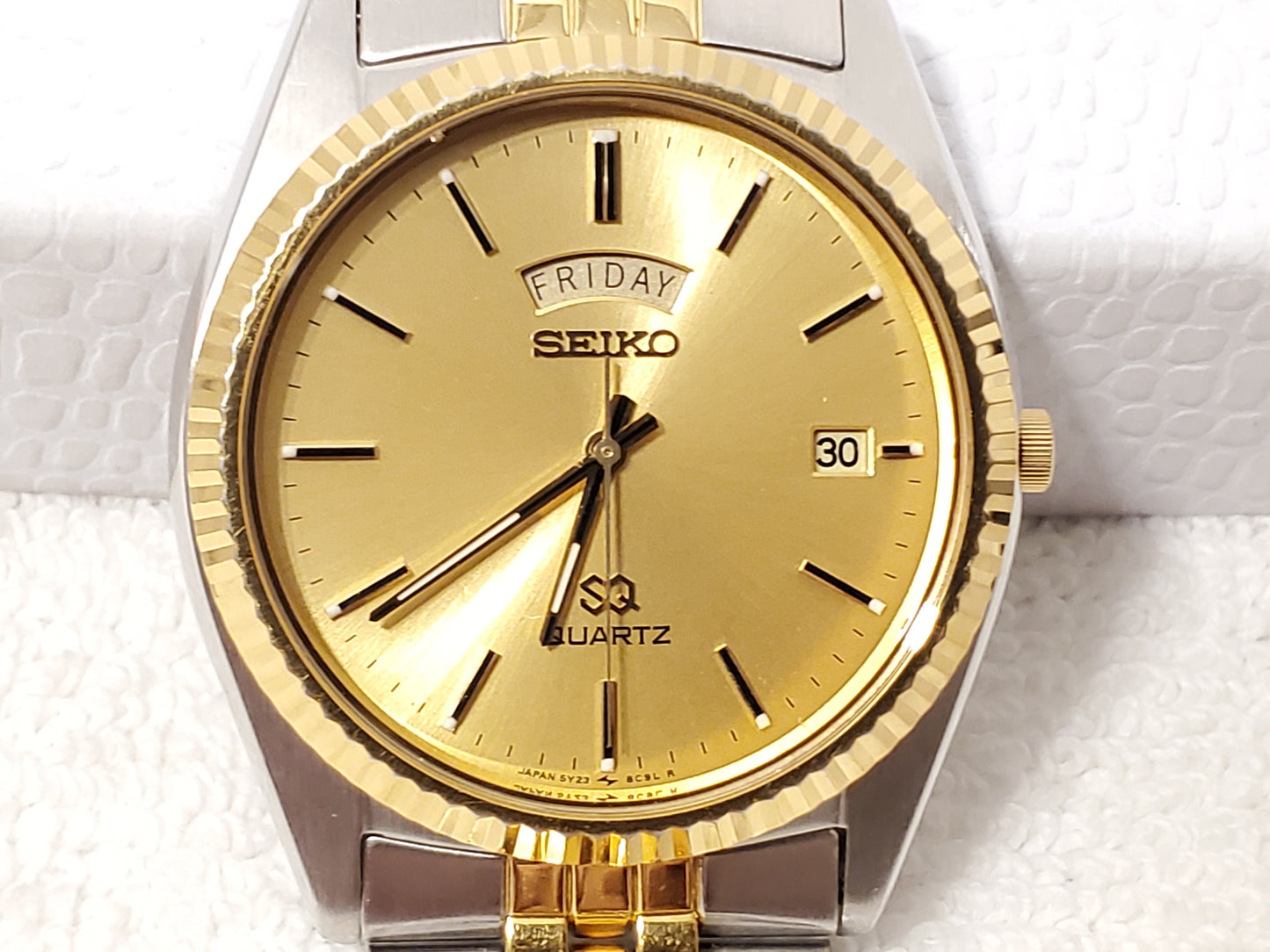 Vintage Seiko SQ Men's Presidential Watch One Jewel S Steel Gold Dial Day Date