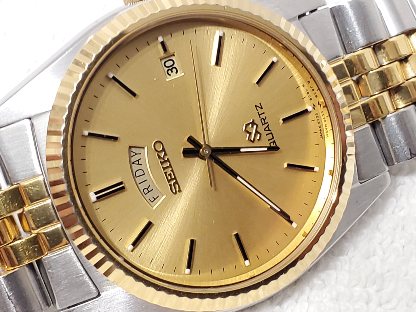Vintage Seiko SQ Men's Presidential Watch One Jewel S Steel Gold Dial Day Date