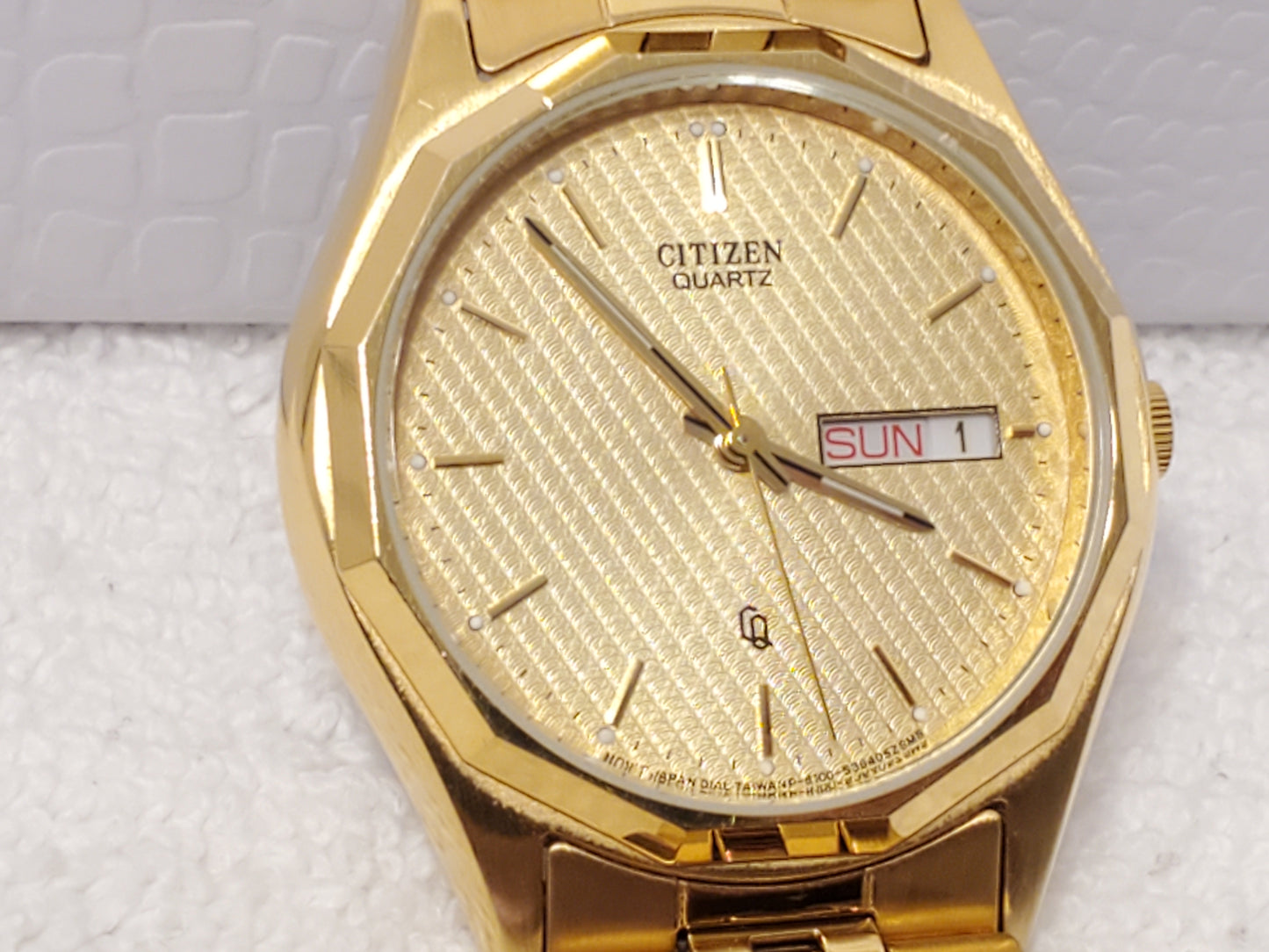 Vintage Citizen CQ Men's Day Date Gold Plated Stainless Steel Quartz Watch