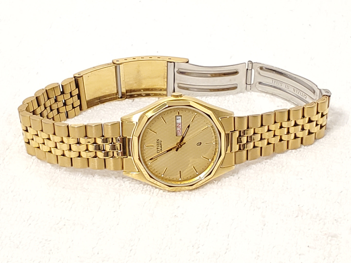 Vintage Citizen CQ Men's Day Date Gold Plated Stainless Steel Quartz Watch
