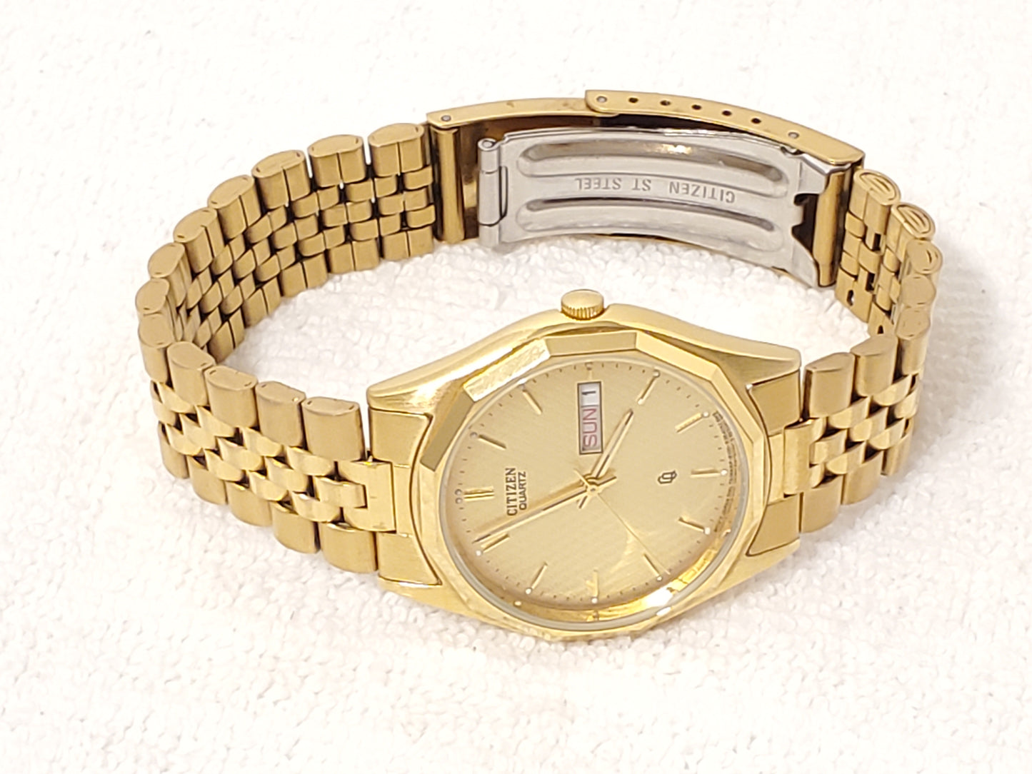 Vintage Citizen CQ Men's Day Date Gold Plated Stainless Steel Quartz Watch