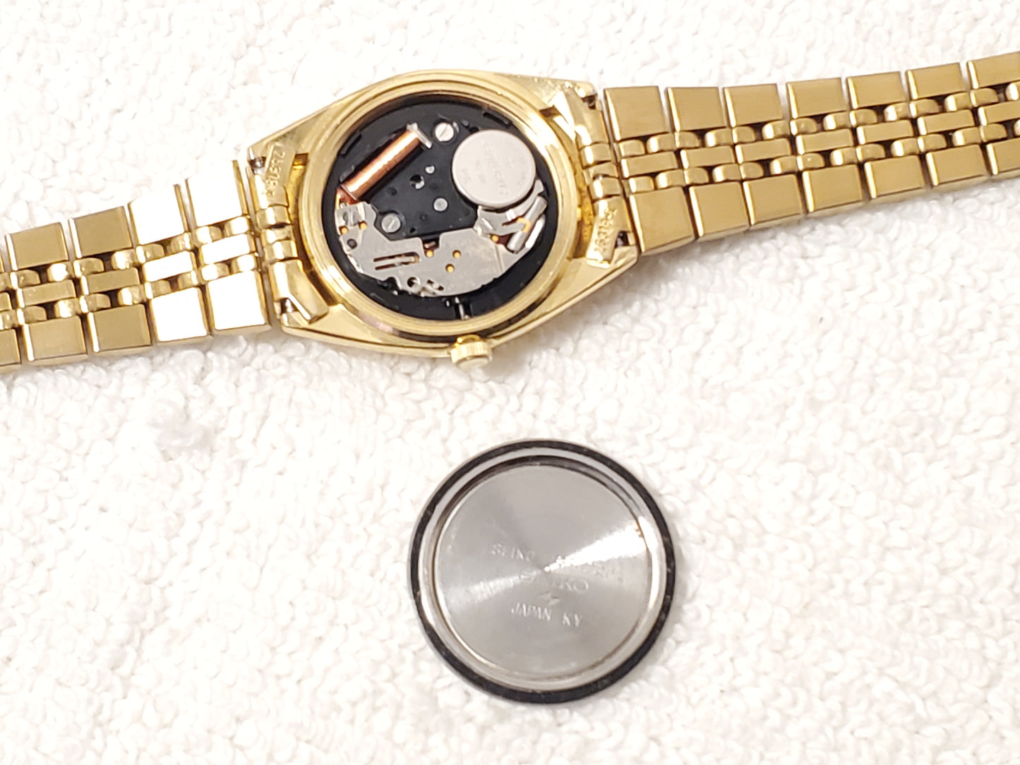 Vintage Seiko SQ Women's Black Dial Gold Tone Day Date Quartz Watch One Jewel