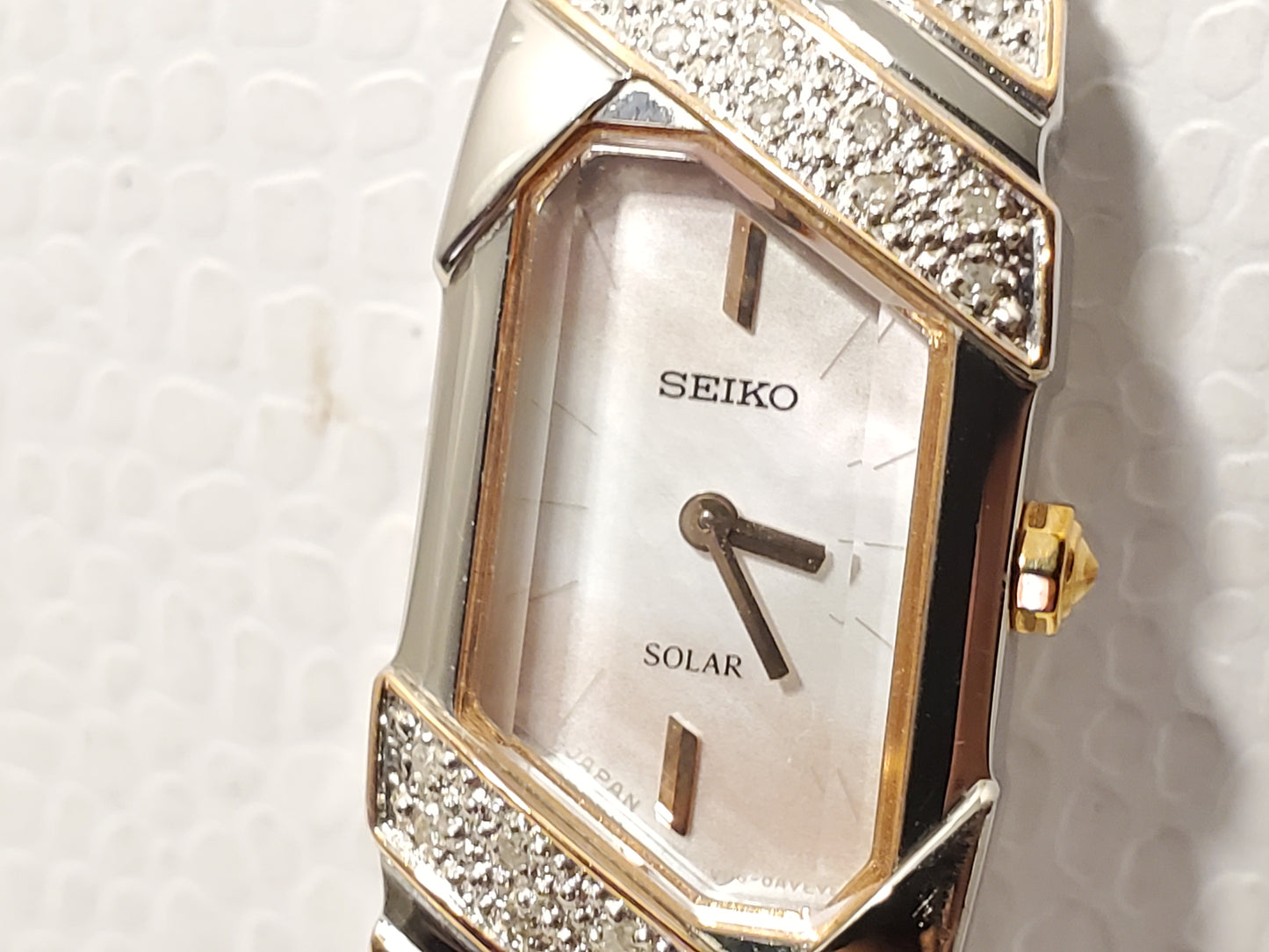 Vintage Seiko Solar Women's Watch 26 Diamonds Bezel Mother Pearl Dial Rose Gold
