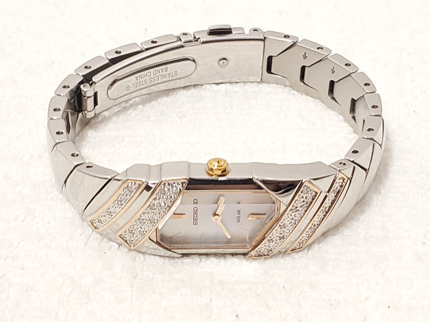 Vintage Seiko Solar Women's Watch 26 Diamonds Bezel Mother Pearl Dial Rose Gold
