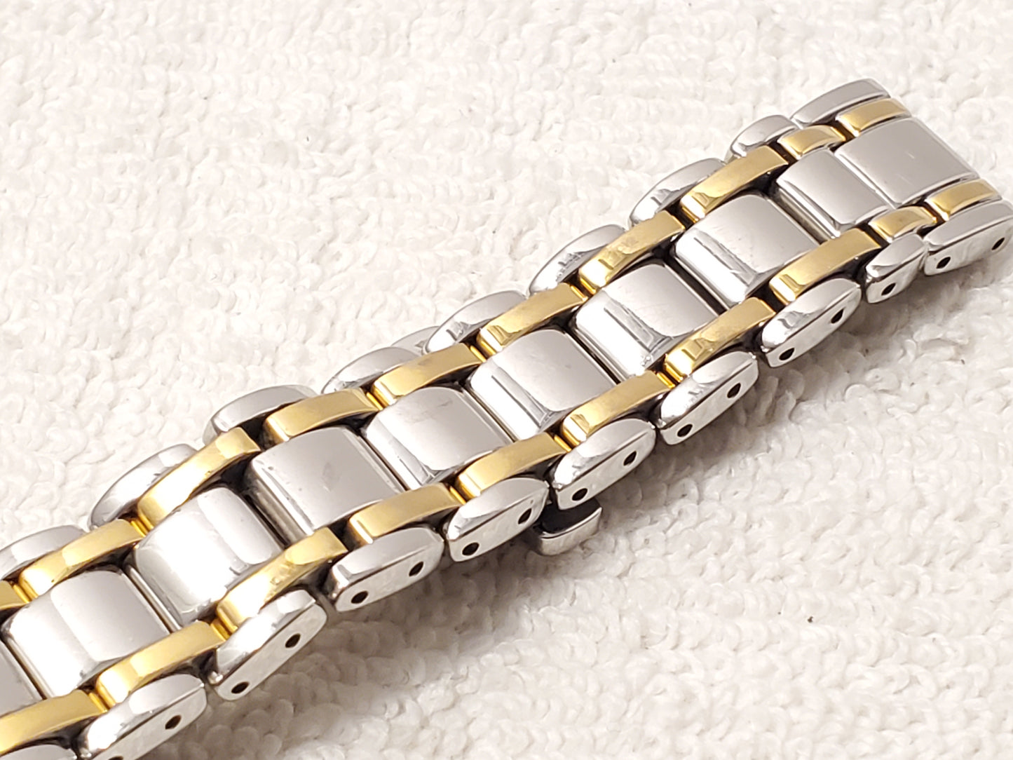 Vintage Citizen Eco Drive Women's Mother Pearl Dial Gold Tone St Steel Watch