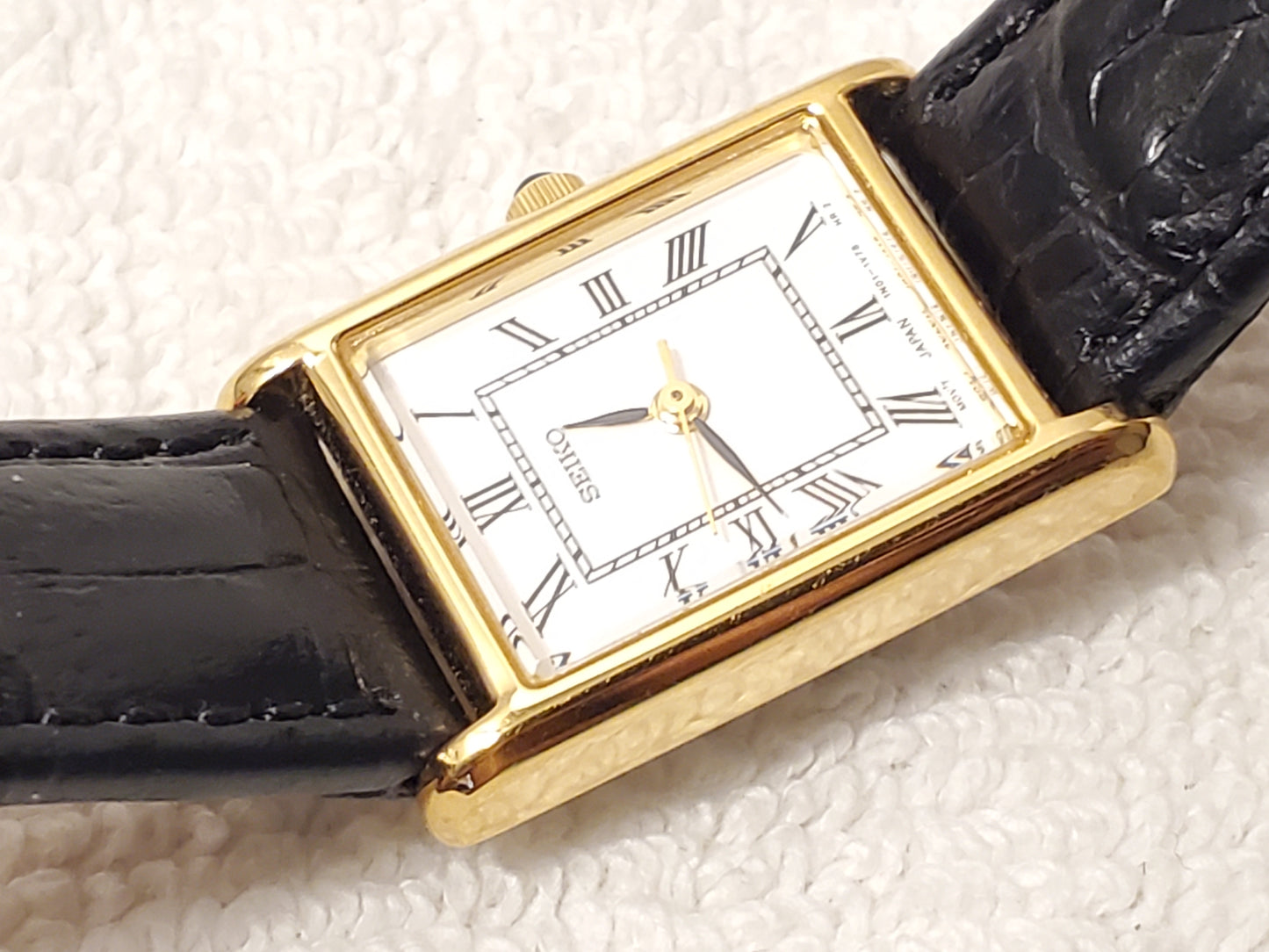 Vintage Seiko Women Tank Gold Tone Watch Leather Band Silver Dial Roman Numerals