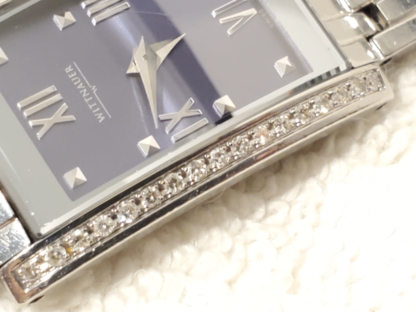 Vintage Wittnauer 34 Diamonds Bezel Swiss Made Sapphire Women's Watch 7 Jewels